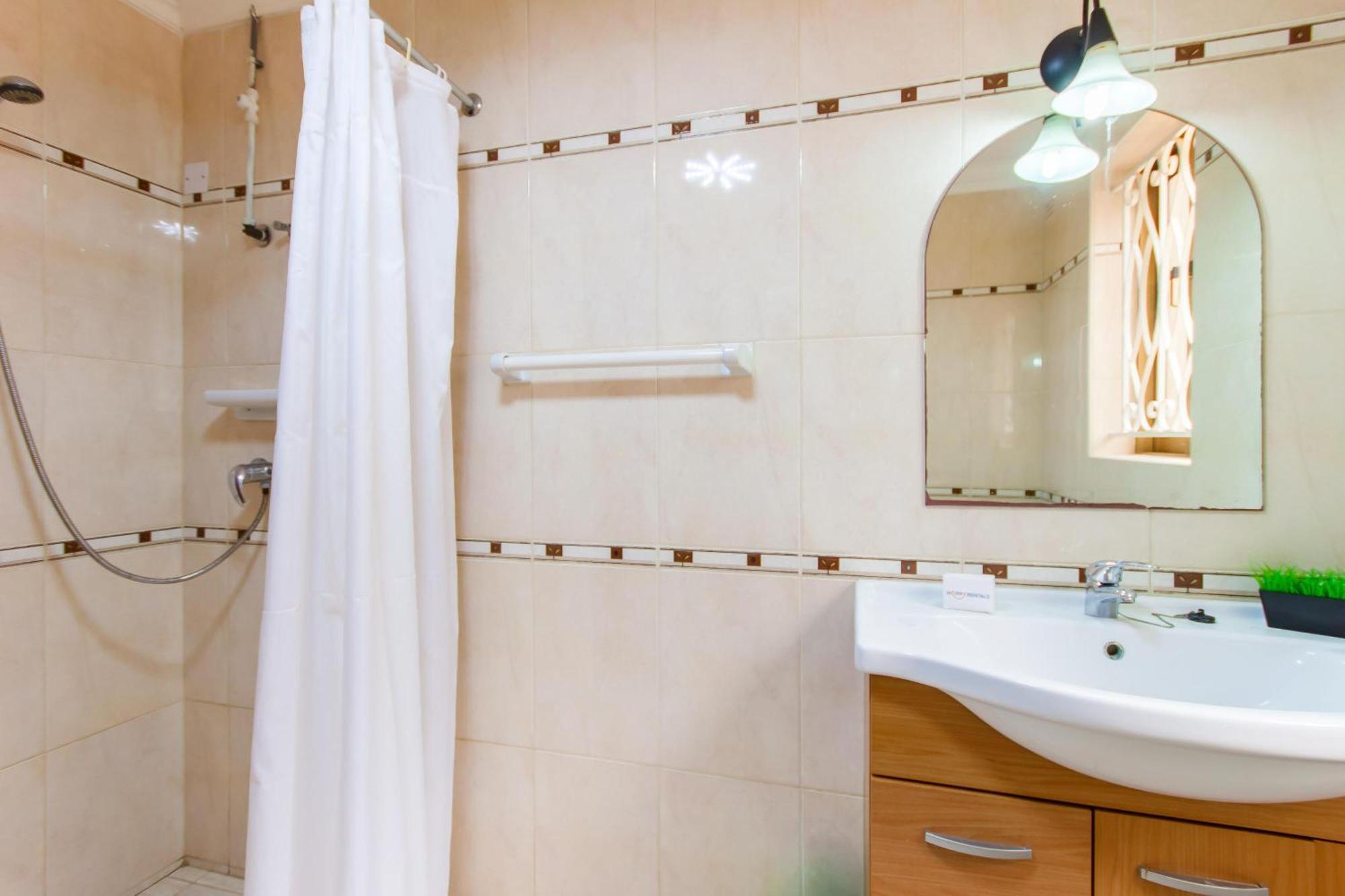 Apartment & Pool In Bay - Happy Mellieha
