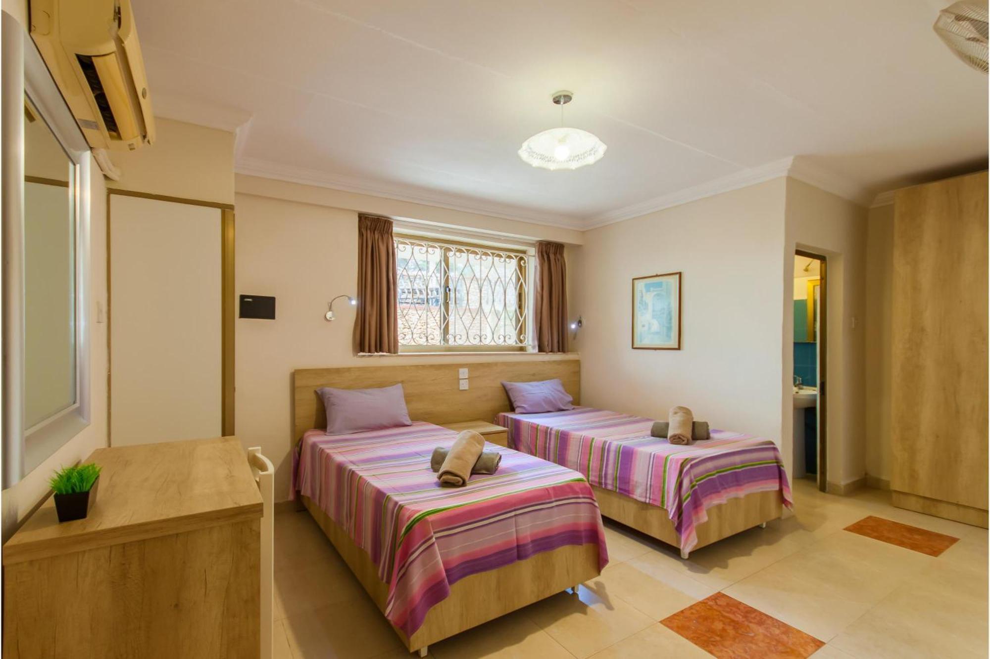 & Pool In Bay - Happy Apartment Mellieha