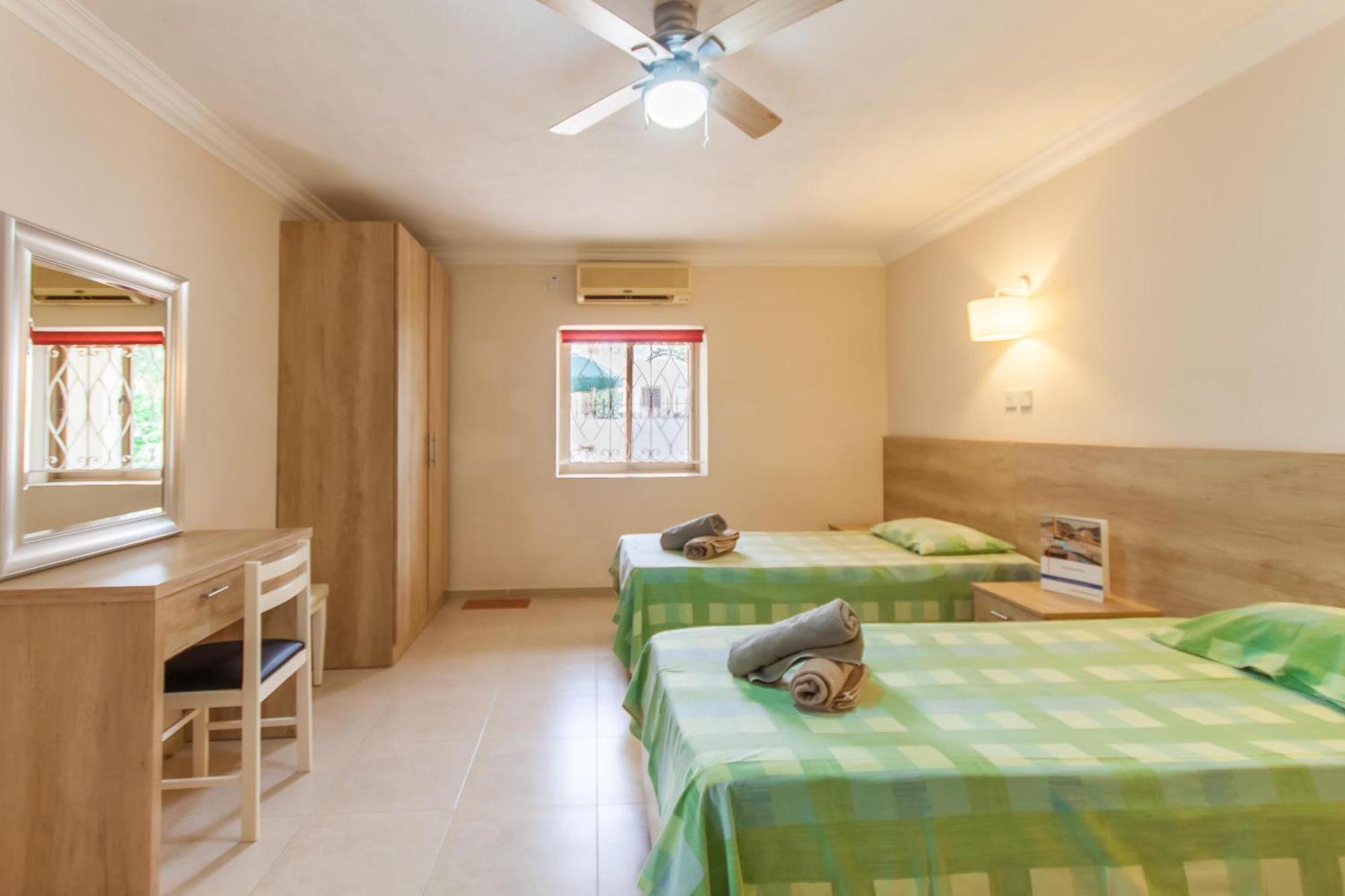 Apartment & Pool In Bay - Happy Mellieha