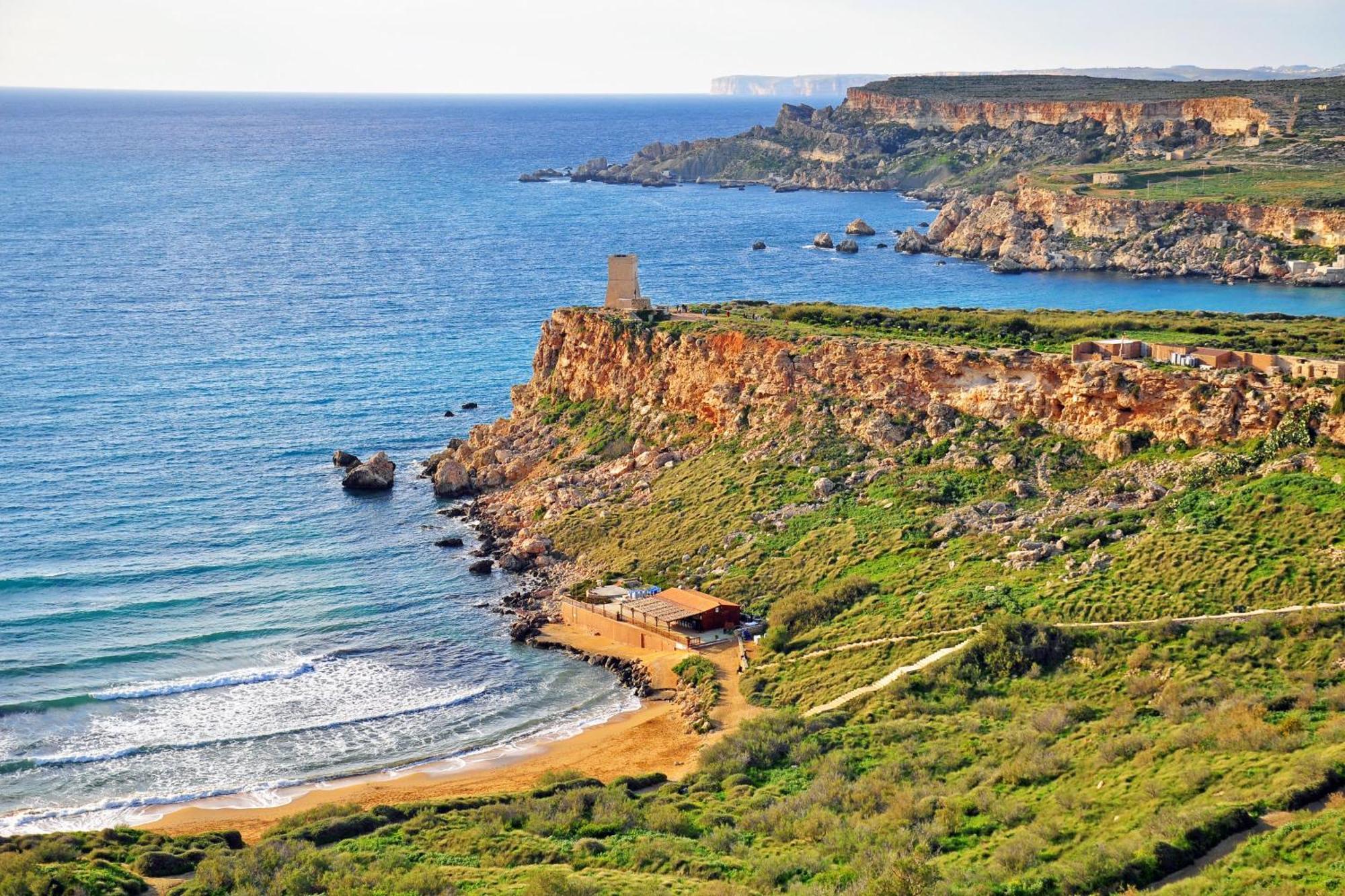 & Pool In Bay - Happy * Mellieha